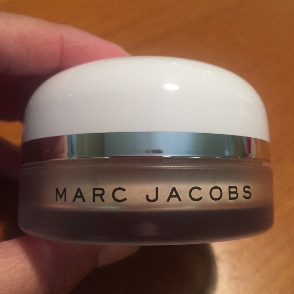 Marc Jacobs Finish Line Perfecting Coconut Setting Powder - Picture 7 of 13